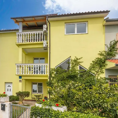 In With Kitchen Appartamento Štinjan