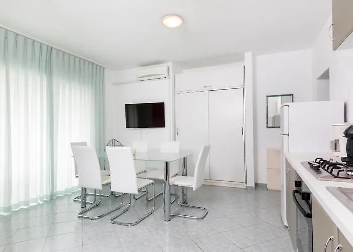 In With Kitchen Lejlighed *